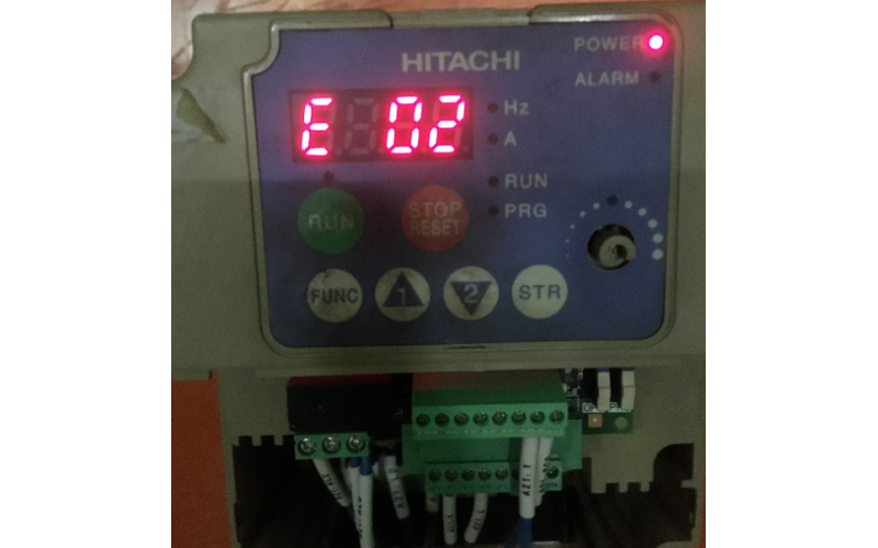 变频器正常运行中报故障，老电工的处理办法不错！