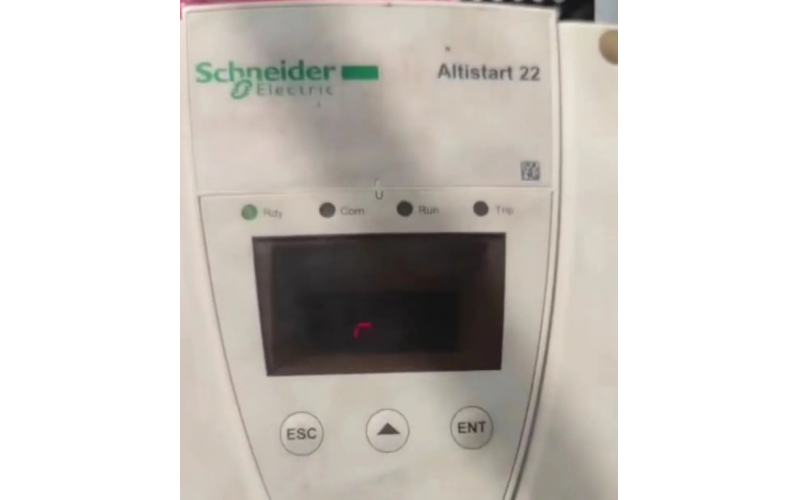 施耐德ATS22D62Q软起动维修记录：run灯闪烁，电机嗡嗡响